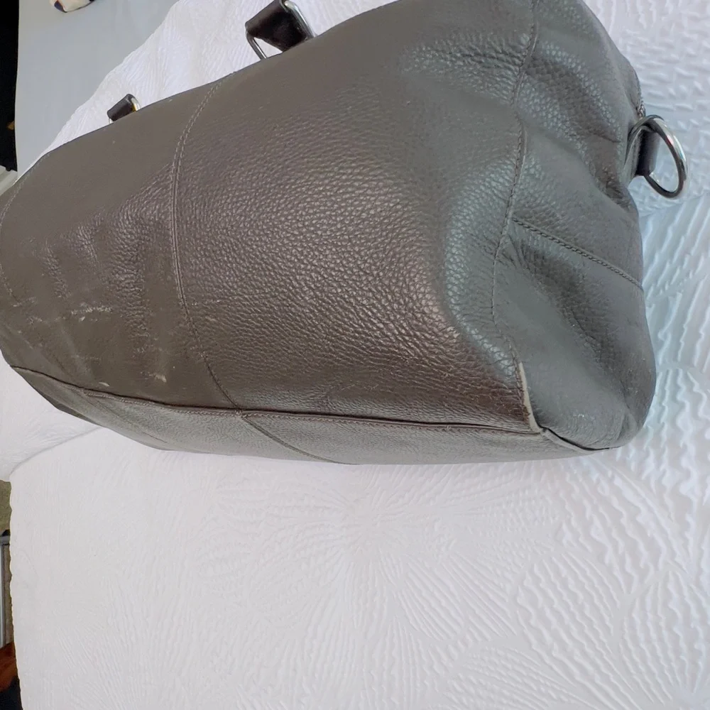 COLE HAAN: Brown Weekend Bag